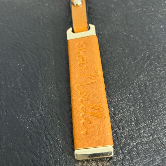 Large Leather Black Bag - Simply Noelle - Picture 2 of 11